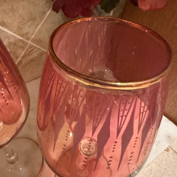 NWOT Stemmed Wine Glasses, Set of 2 - Picture 6 of 8